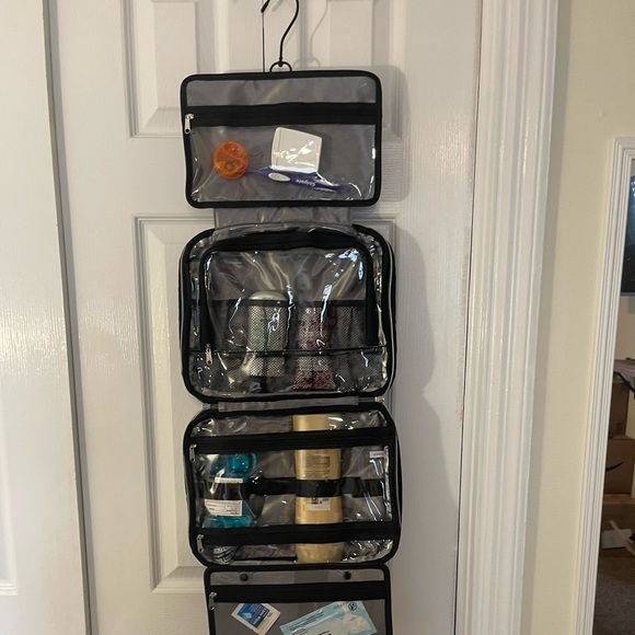 Large (12x9x5) Black Hanging Cosmetic/Makeup Toiletry Bag Waterproof - Picture 2 of 8